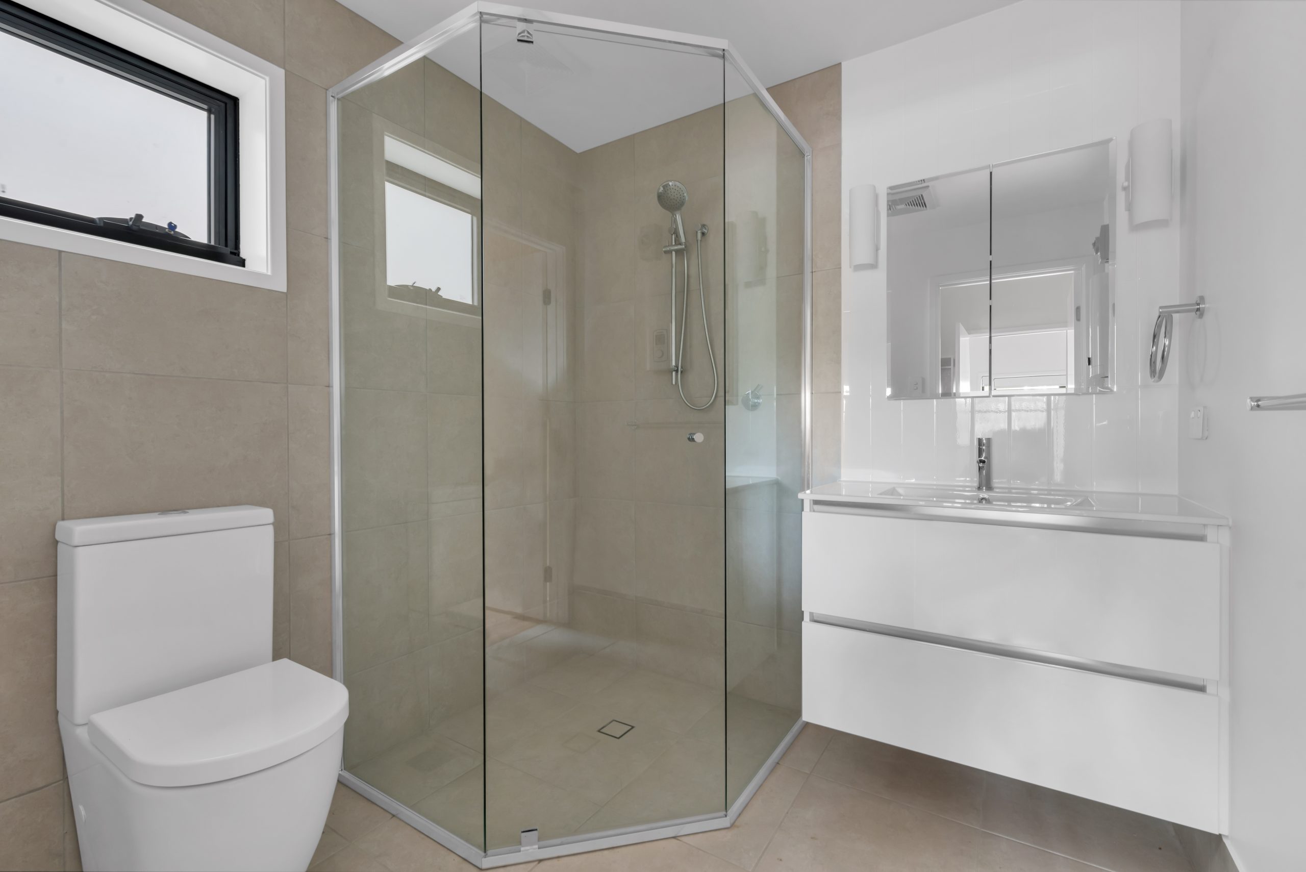 Completed images of the Ashgrove Residence, Madigoo | North Construction